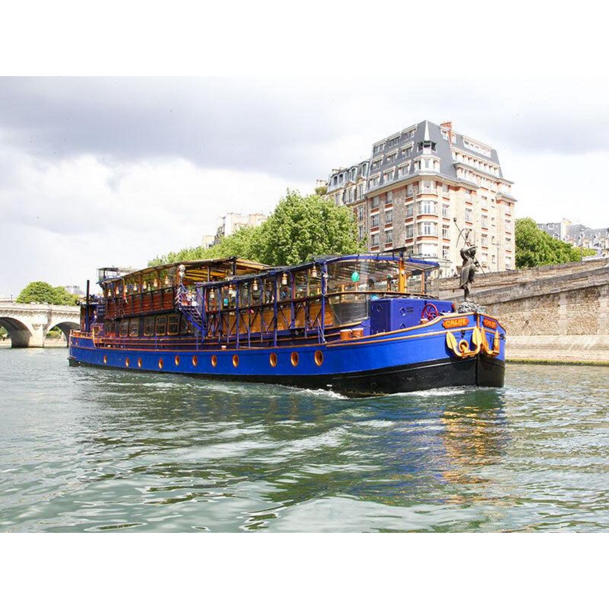 Smartbox Soirée romantique : dîner gastronomique 3 plats avec cocktail et croisière de 2h sur la Seine - Coffret Cadeau Gastronomie