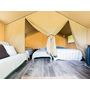 Voir la diapositive 2 : Smartbox Séjour en famille de 3 jours en tente lodge avec séance de sauna à Chastreix - Coffret Cadeau Séjour