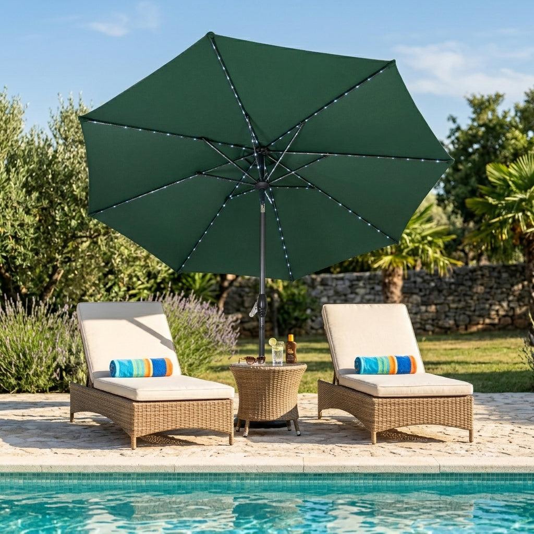 Voir la diapositive 4 : Monster Parasol Inclinable à LED 2,7 m & Socle en Béton