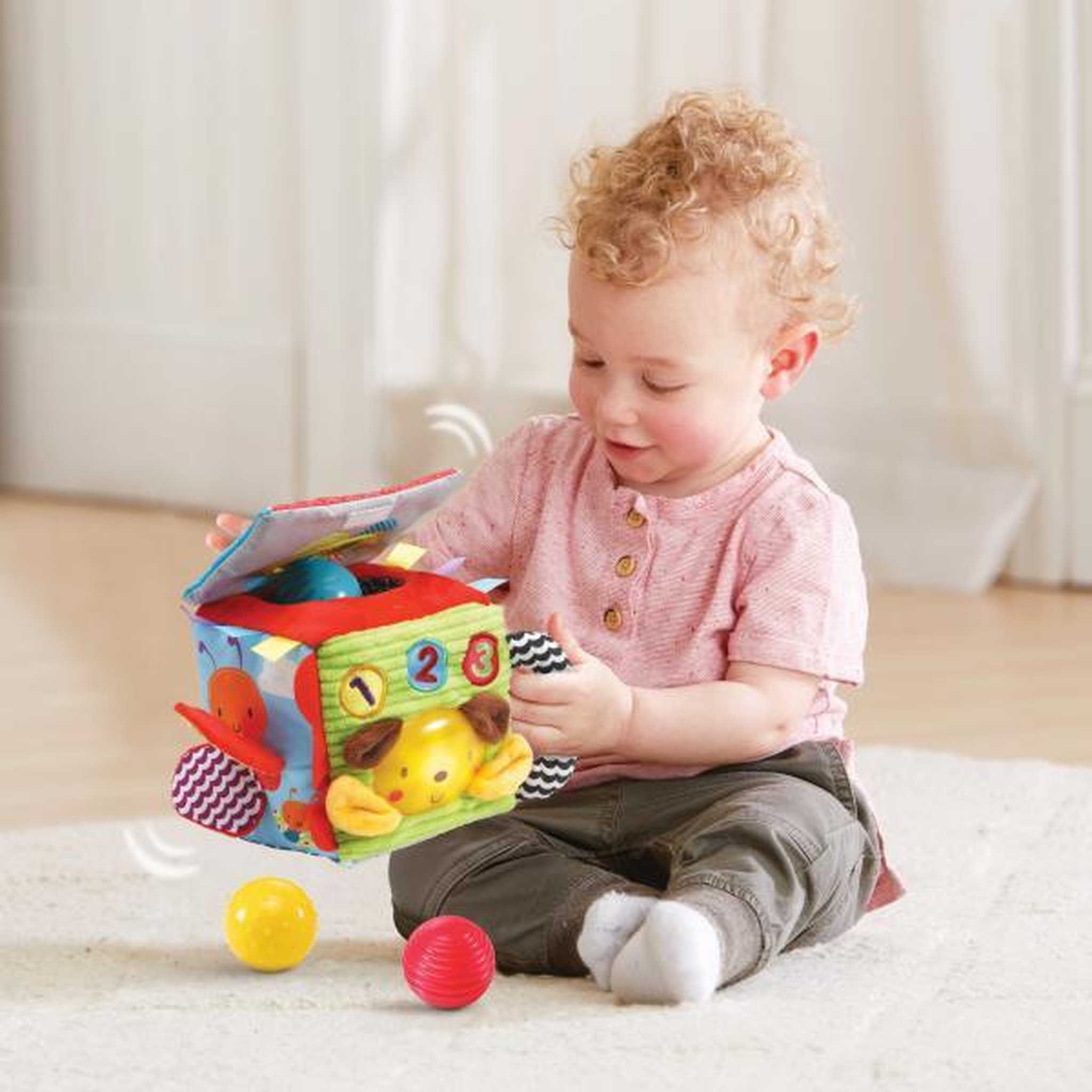 Voir la diapositive 2 : VTECH BABY Jouet d'éveil sensoriel VTECH BABY - Cube interactif tout doux en tissu - Mixte - Des 3 mois