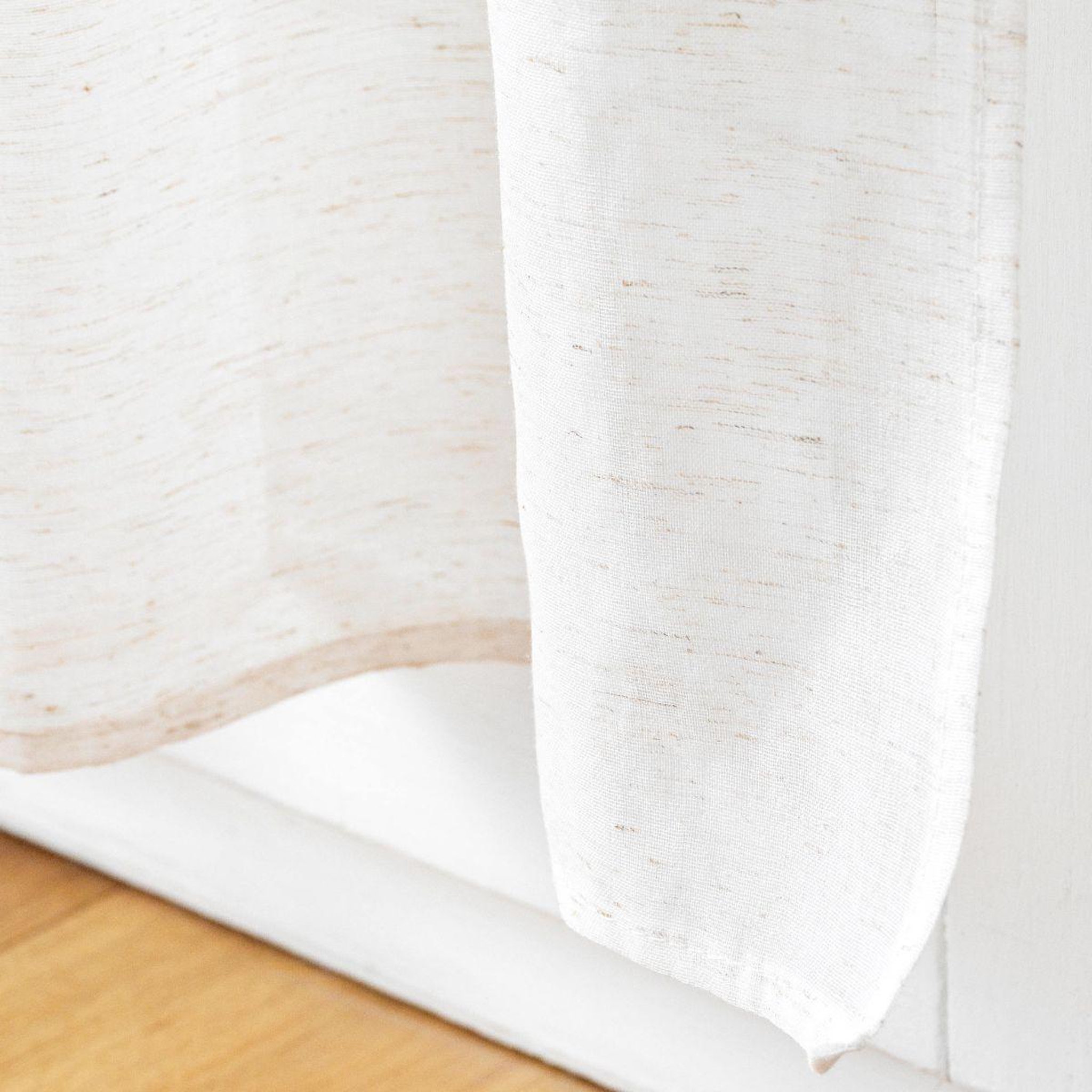 Voir la diapositive 3 : Douceur d'Intérieur Paire de voilages passe-tringle  norine  70x240cm naturel