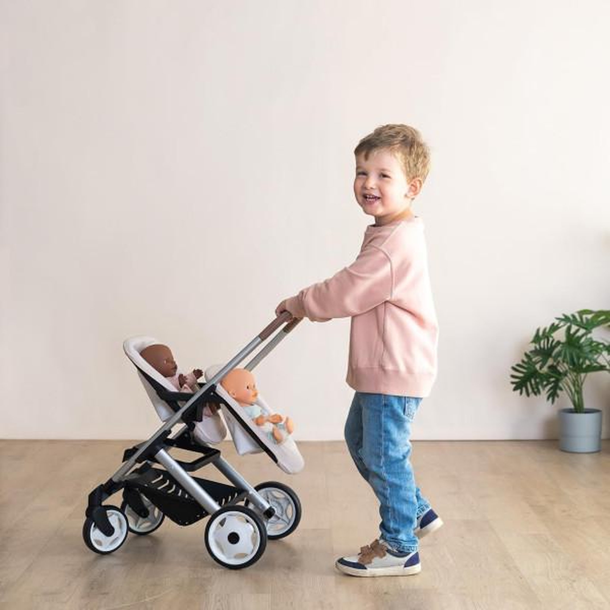 Voir la diapositive 2 : SMOBY SMOBY - Maxi cosi - Poussette Jumeaux beige - Pour poupon - Des 3 ans