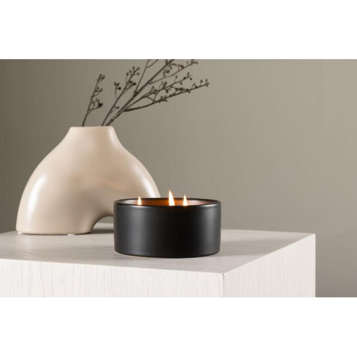 Paris Prix Bougie Parfumée Fraîcheur Marine  Douglas  750g Noir