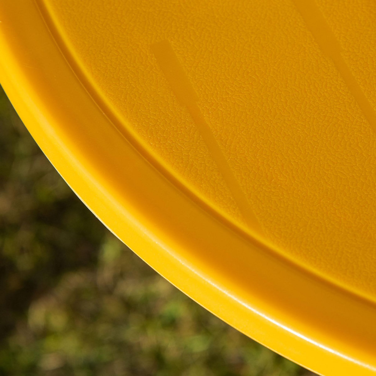 OUTSUNNY Ensemble salon de jardin enfant 4 pcs design tigre - table ronde + 2 chaises pliables + parasol - métal époxy oxford jaune