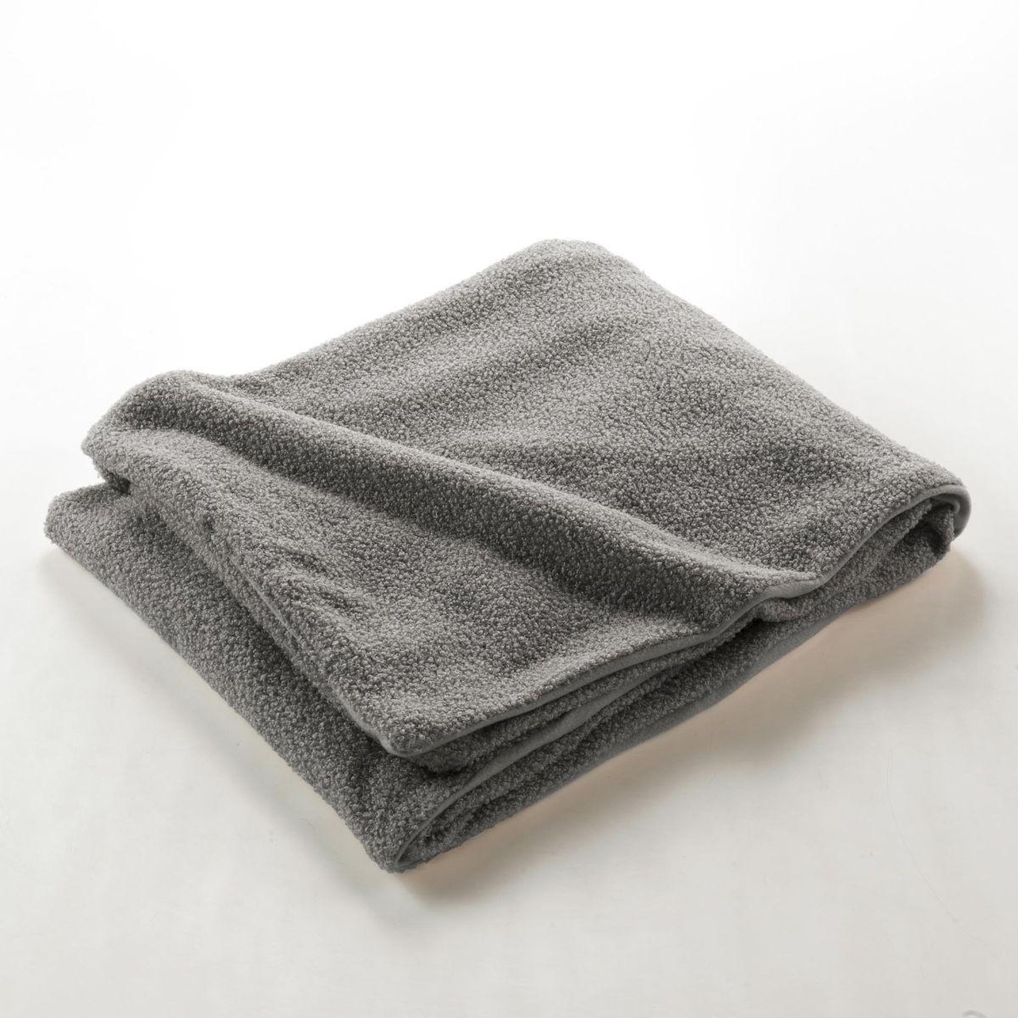 Voir la diapositive 3 : Douceur d'Intérieur Plaid bouclette  wooly  125x150cm gris