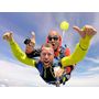 Voir la diapositive 4 : Smartbox Saut en parachute à 4 000 mètres d'altitude entre Auxerre et Troyes - Coffret Cadeau Sport & Aventure