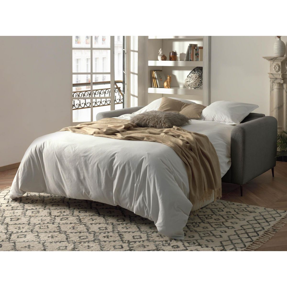 LISA DESIGN Owen - canapé 3 places convertible express couchage quotidien 140 cm matelas 12 cm en tissu bouclette