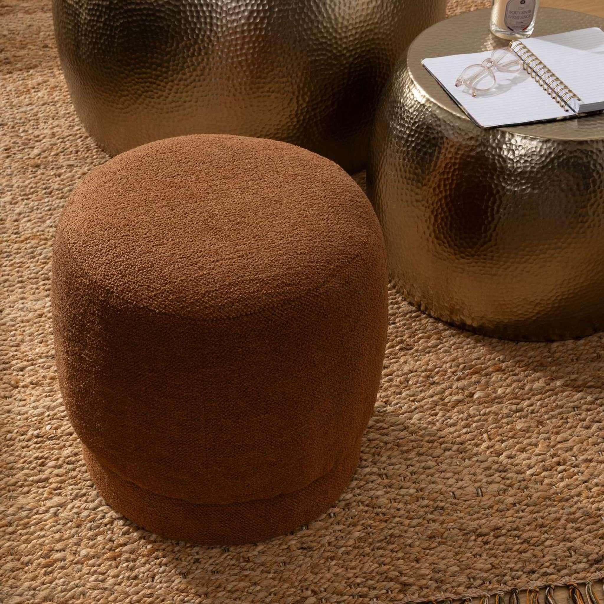 Voir la diapositive 2 : ATMOSPHERA Pouf en bouclette AMEA