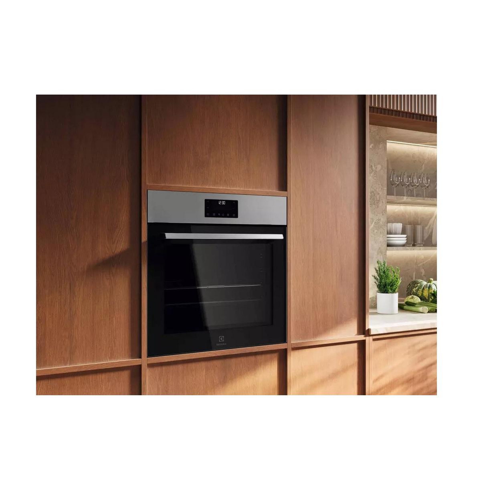 Voir la diapositive 3 : ELECTROLUX Four intégrable multifonction 7l 59.4cm pyrolyse - eof4p0px2