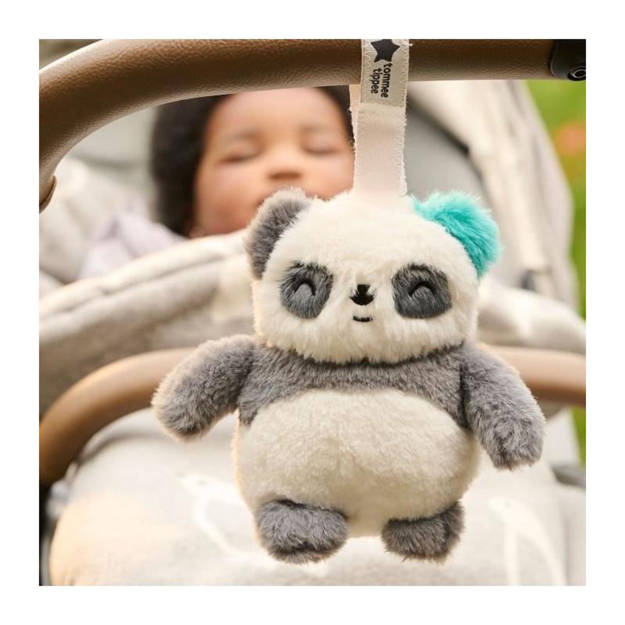 Voir la diapositive 3 : TOMMEE TIPPEE Peluche musicale Tommee-Tippee Mini Pippo Panda