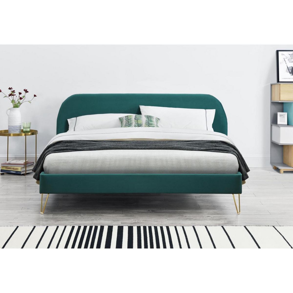 CONCEPT USINE Structure de lit 140 x 190 cm en velours et laiton vert PHOENIX