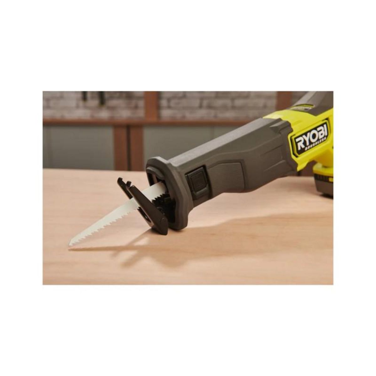 Ryobi Scie sabre Brushless 18V RYOBI - Sans batterie ni chargeur - RRS18BL-0