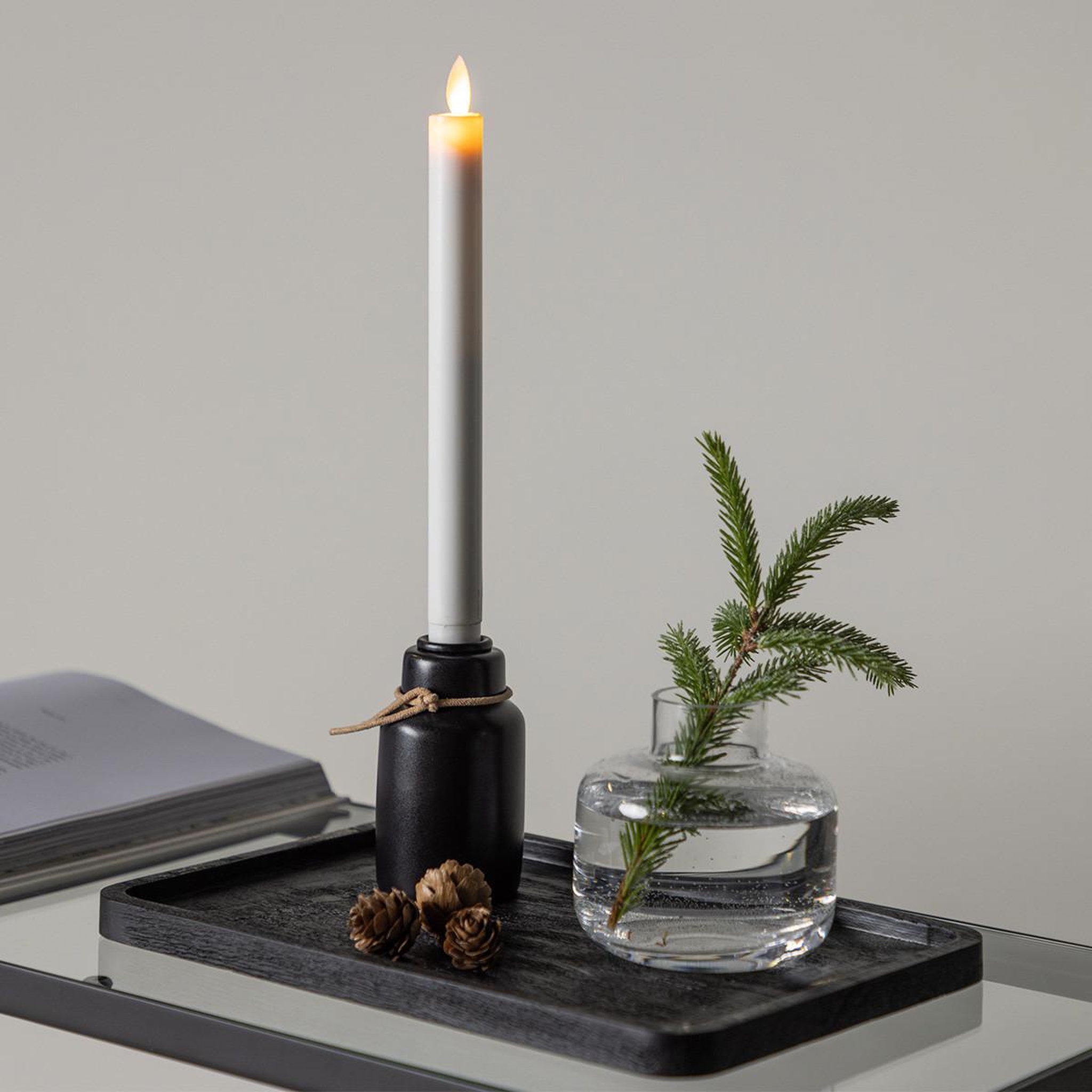 Voir la diapositive 5 : Paris Prix Bougeoir design à led  ulricehamn  6cm noir