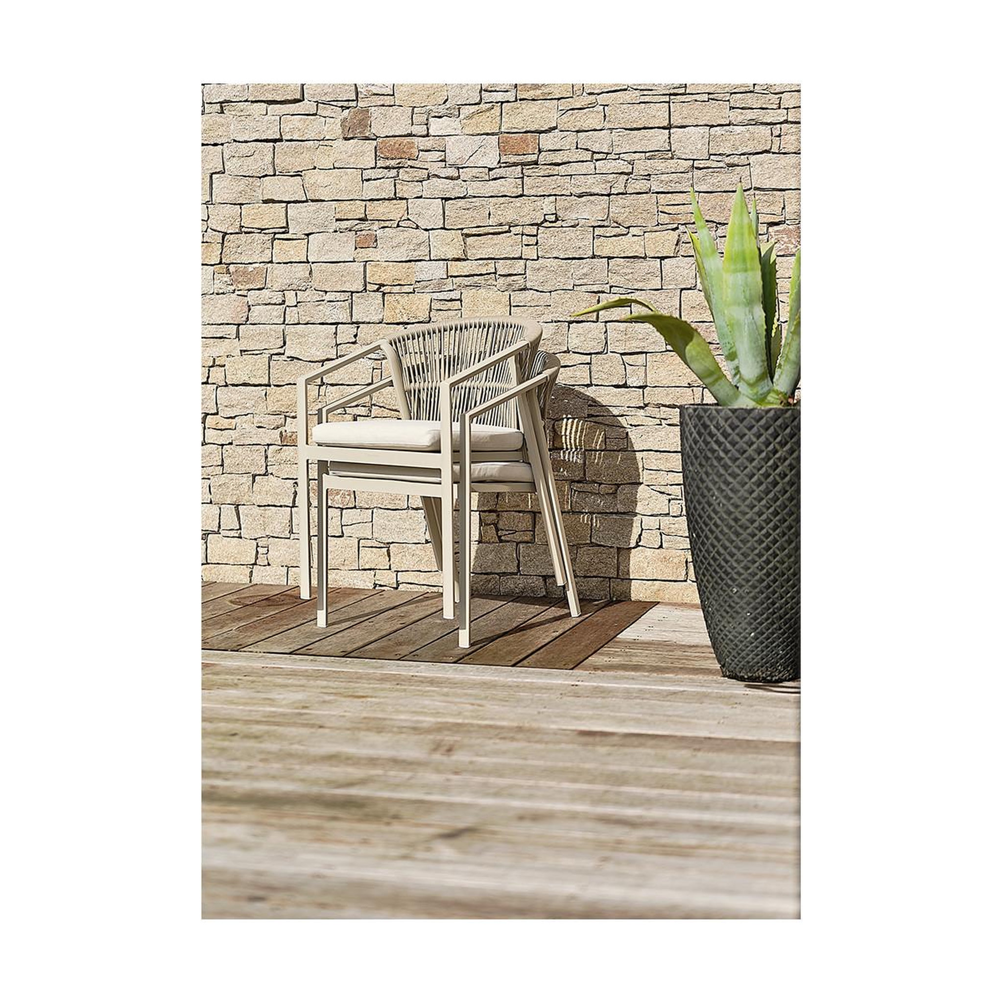Voir la diapositive 5 : Paris Prix Lot de 2 fauteuils de jardin empilables  gambi  79cm grège
