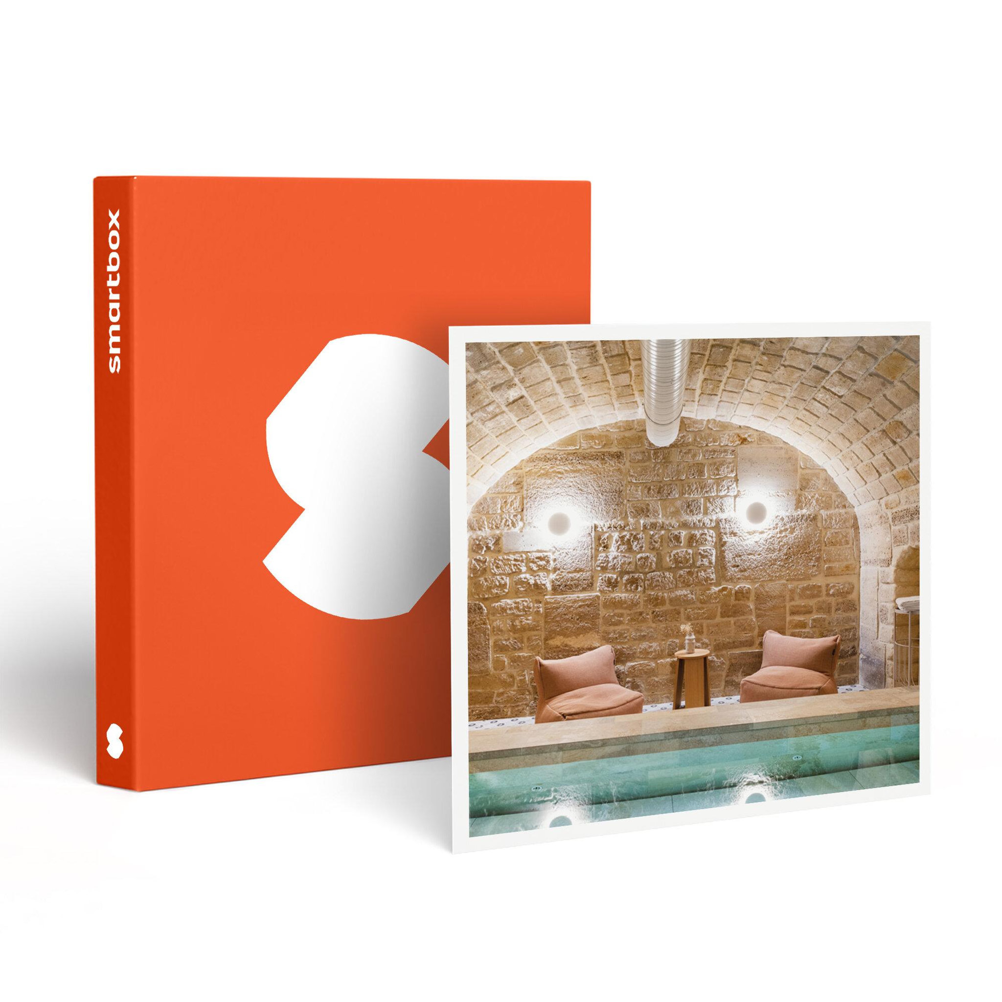 Voir la diapositive 1 : Smartbox 2 jours romantiques à Paris en hôtel 4* avec cocktail et accès au spa près de la place des Vosges - Coffret Cadeau Séjour