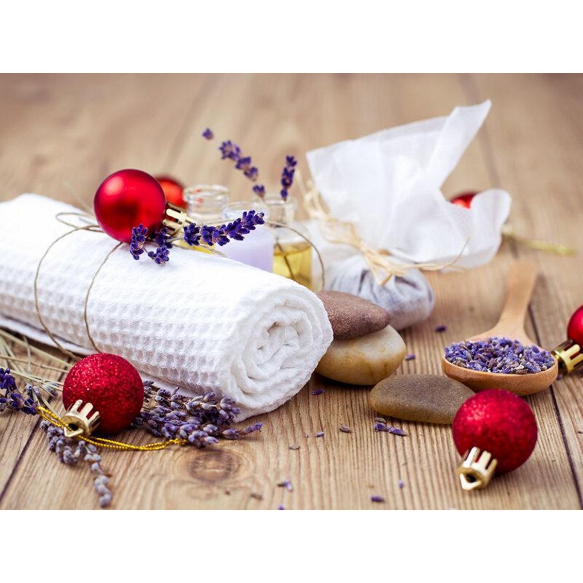 Smartbox Coffret cadeau de Noël bien-être : 1 massage ou soin du visage pour 1 personne - Coffret Cadeau Bien-être