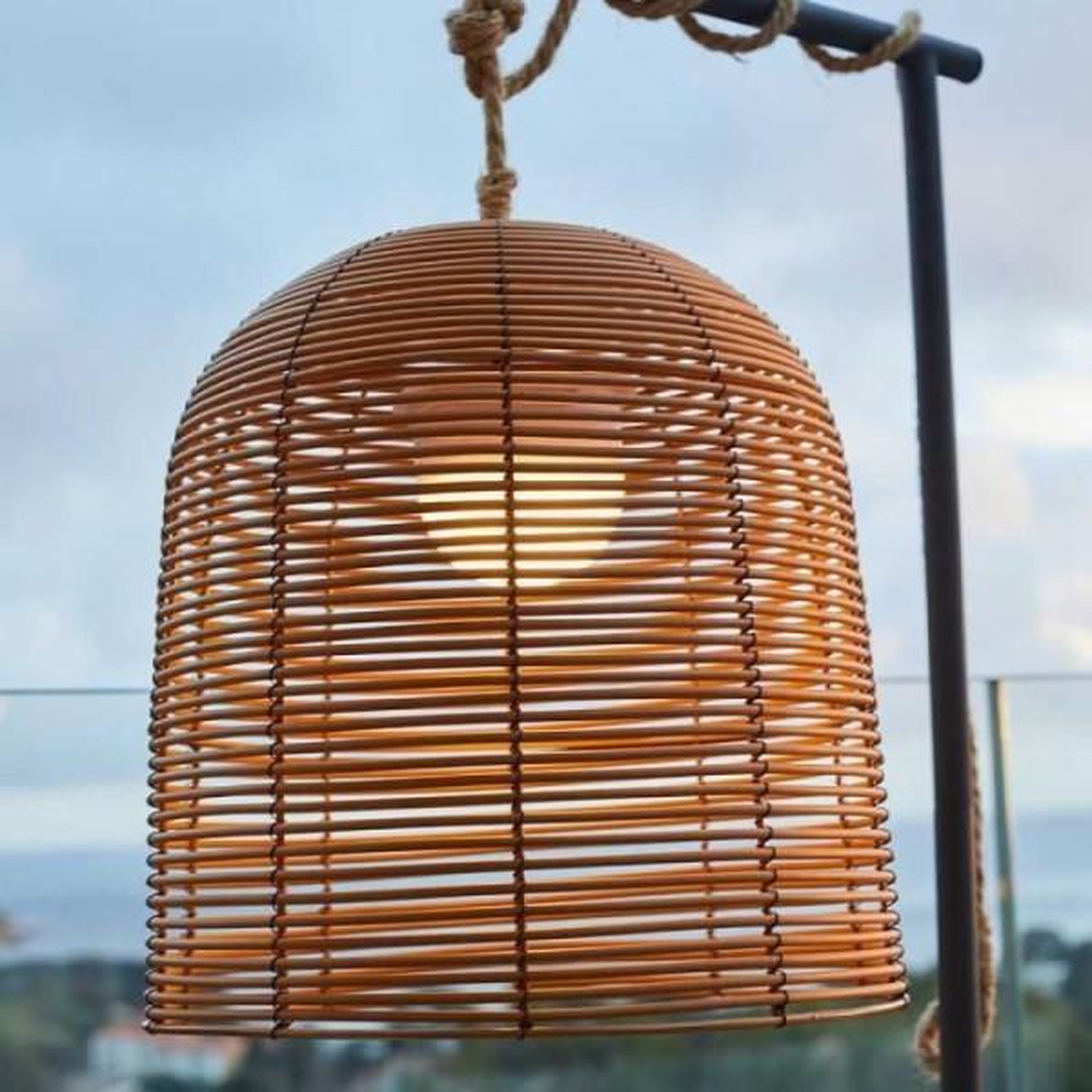Voir la diapositive 3 : Lumisky Suspension nomade - LUMISKY - HANG BOHEME - H35 cm - Polyrotin avec corde - LED blanc chaud et blanc dimmable
