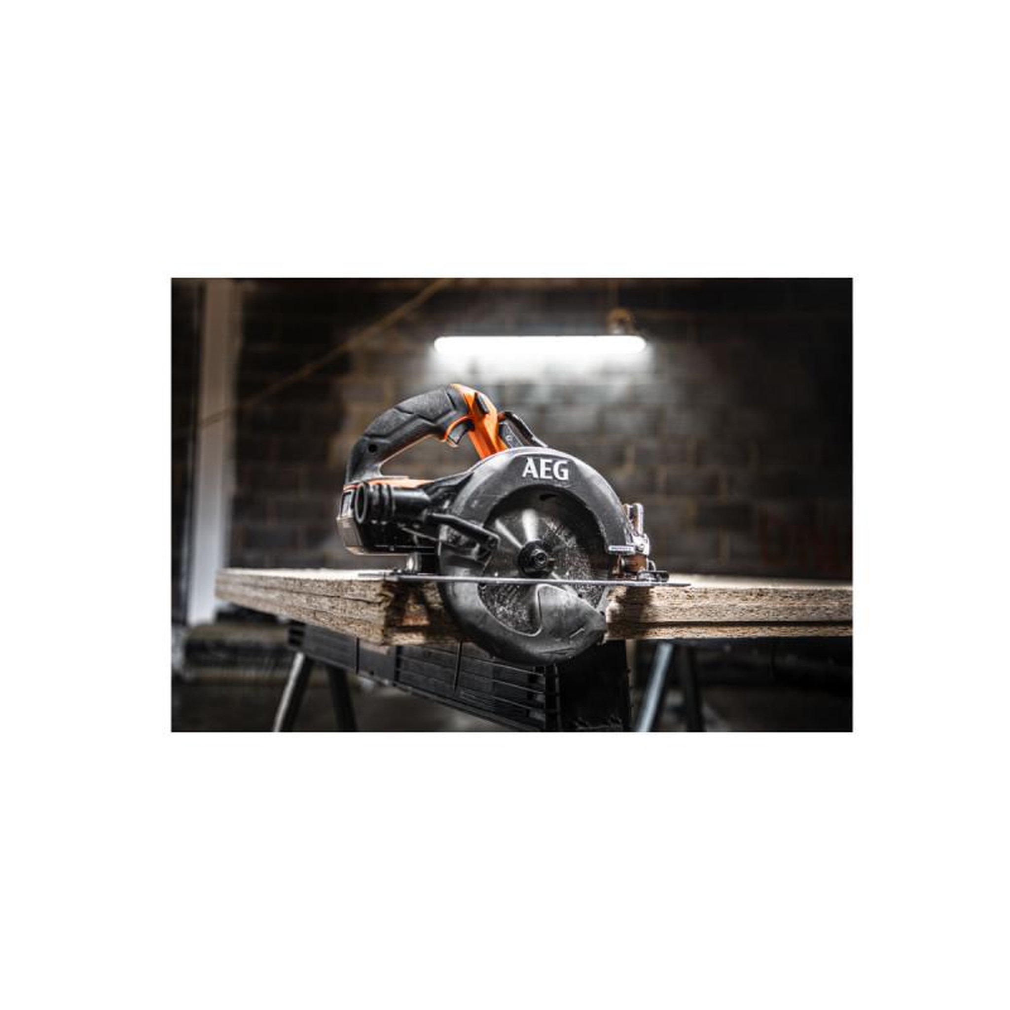 Voir la diapositive 3 : AEG Scie circulaire AEG 18V Brushless - 190 mm - Sans batterie ni chargeur - BKS18BL2-0