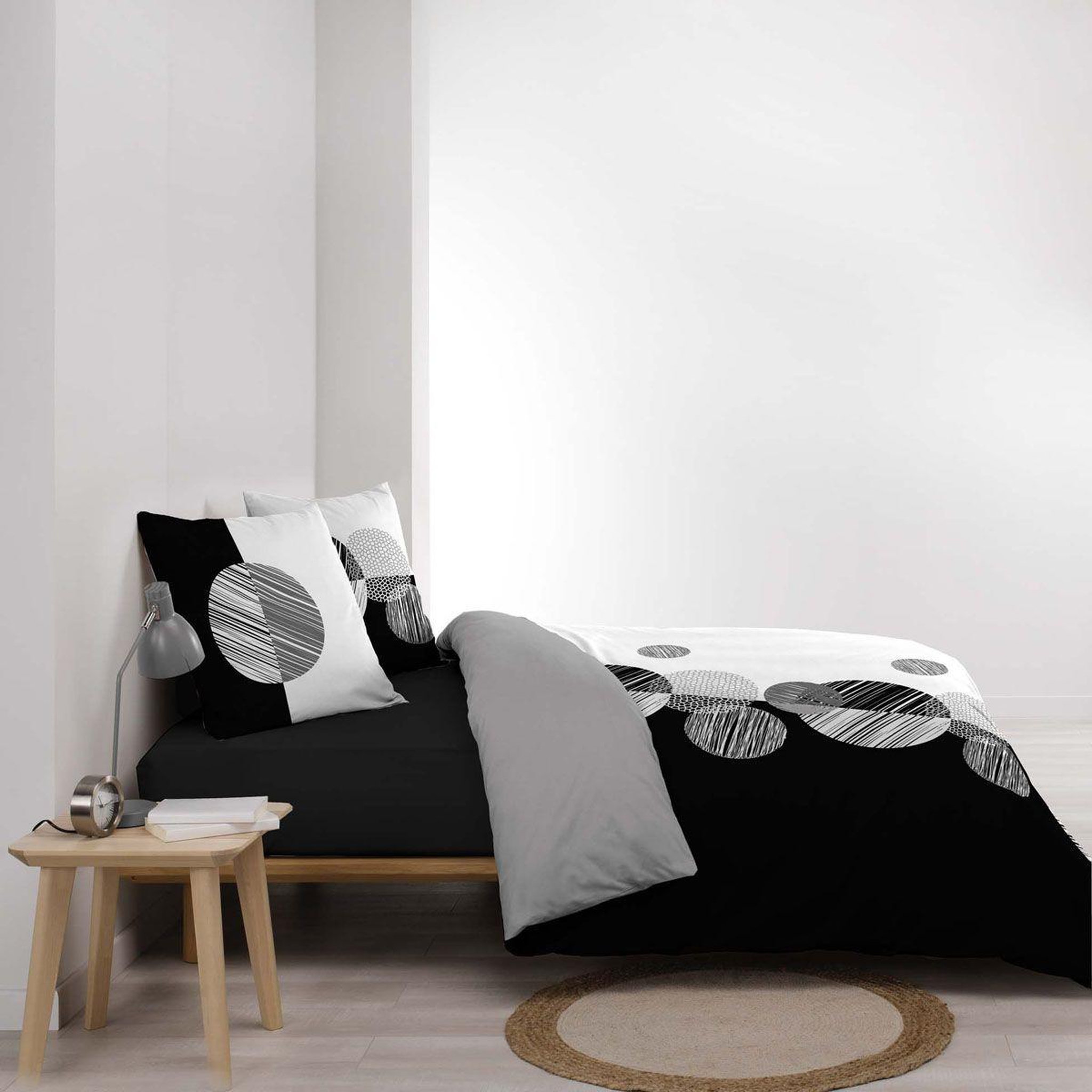 Voir la diapositive 3 : Douceur d'Intérieur Parure de lit 3 pièces  stormi  260x240cm noir