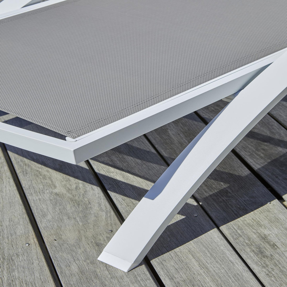 DCB GARDEN Chaise longue de jardin - Blanc - BARCELONA