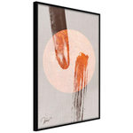 Paris Prix Affiche Murale Encadrée  By a Hair's Breadth. Coloris disponibles : Noir, Jaune