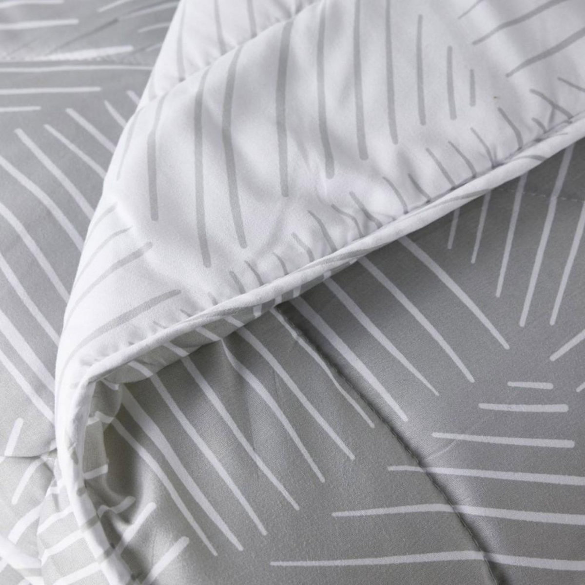 Today Couette imprimée 220x240 cm Today 1.5 traits gris
