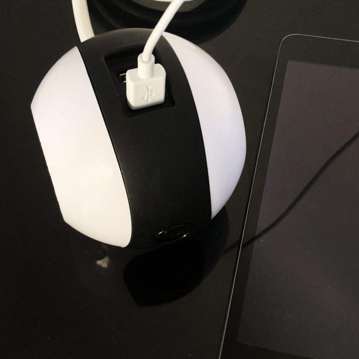 WATT AND CO Multiprise USB Wattball Blanc - Noir