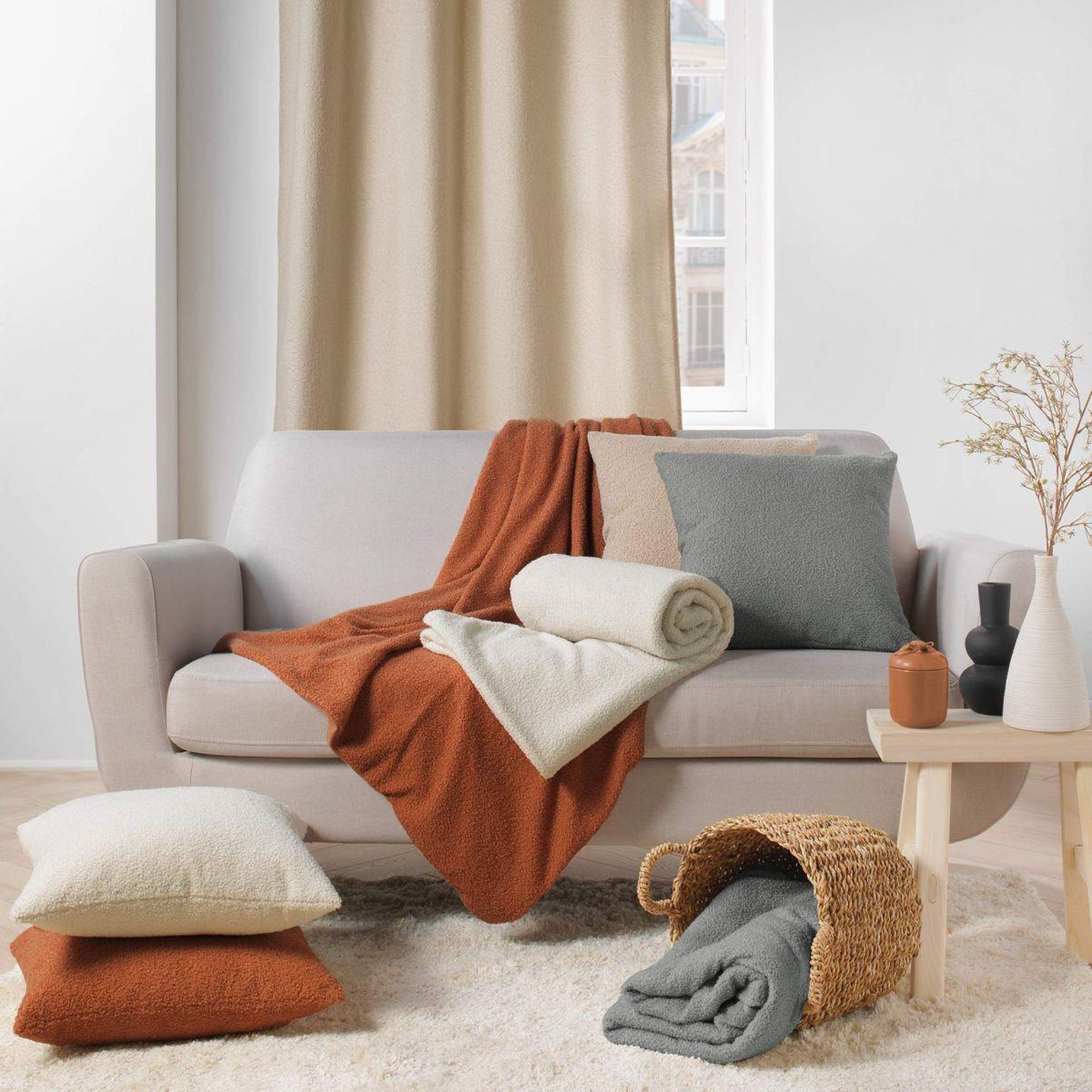 Voir la diapositive 5 : Douceur d'Intérieur Plaid bouclette  wooly  125x150cm gris