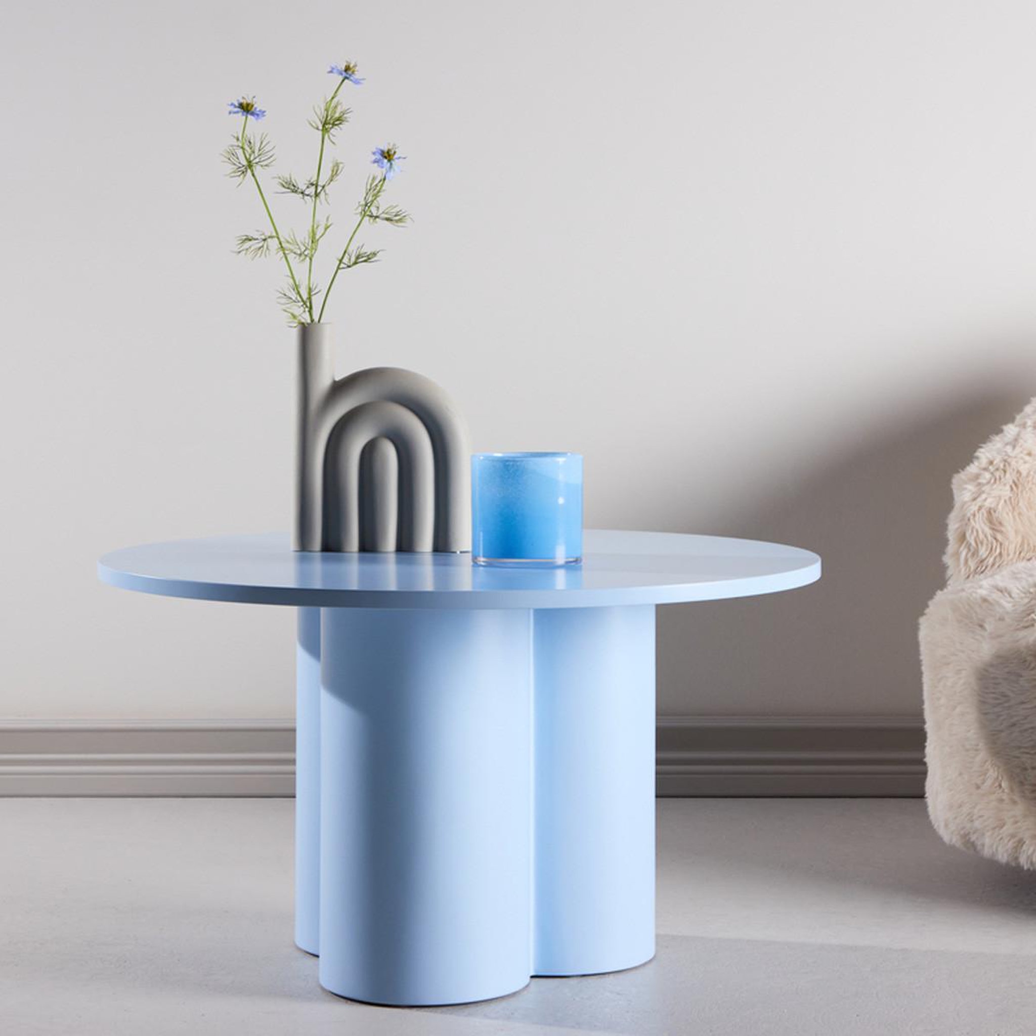 Voir la diapositive 5 : Paris Prix Table basse ronde  olivia  80cm bleu clair