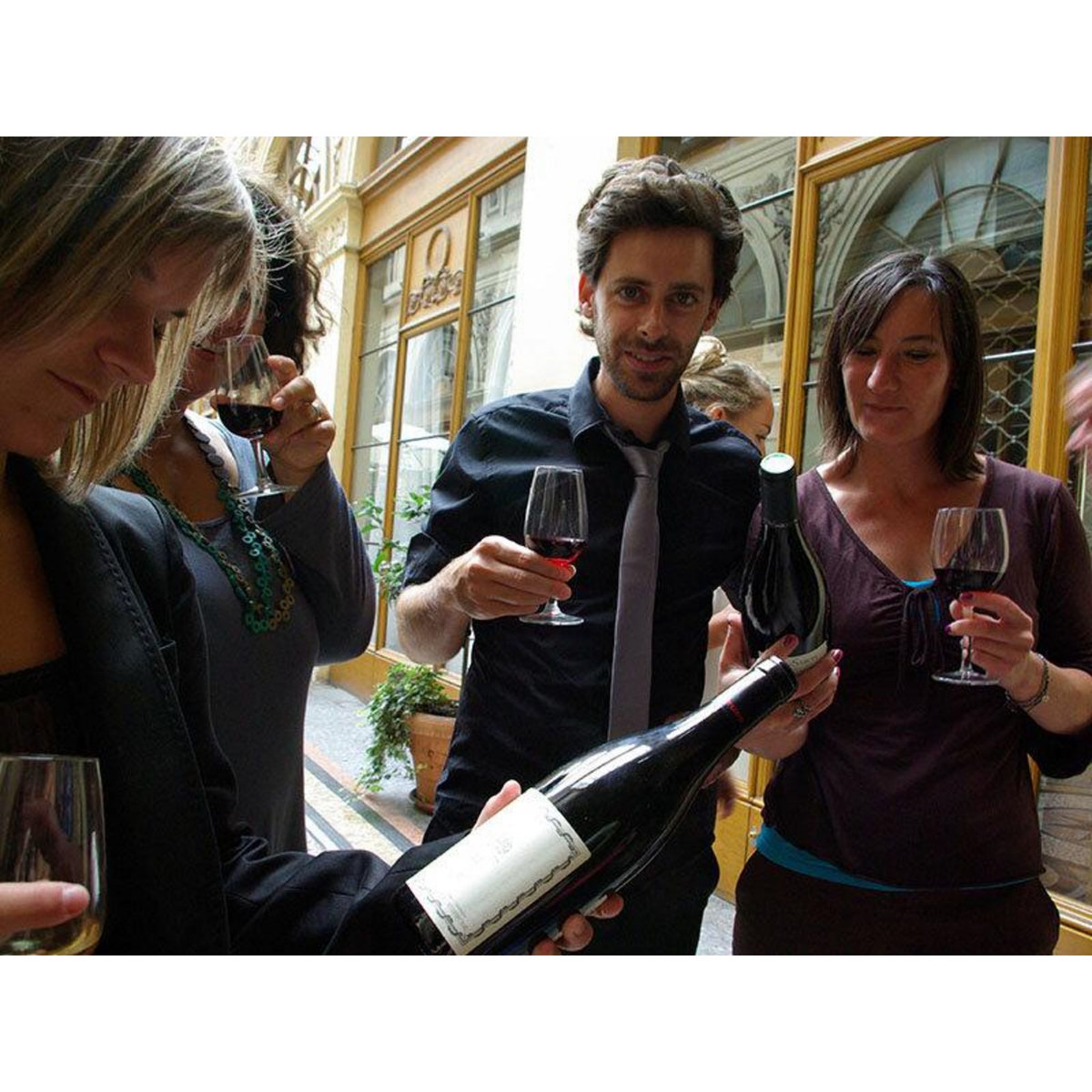 Smartbox Initiation œnologique et dégustation de vins dans un hôtel étoilé à Paris - Coffret Cadeau Gastronomie