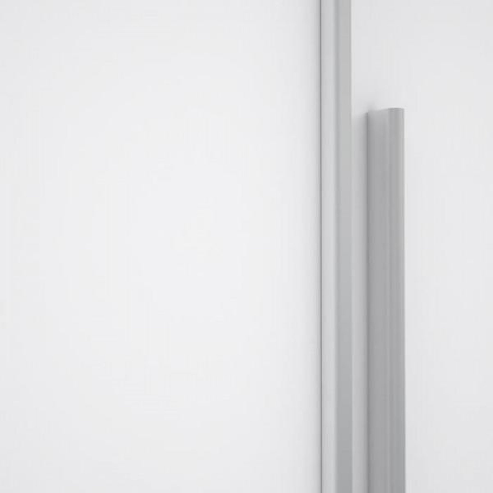 Voir la diapositive 5 : MARKET24 Armoire - Blanc mat - 2 portes battantes + 2 portes coulissantes - L 270,3 x P 61,2 x H 210 cm - NARAGO