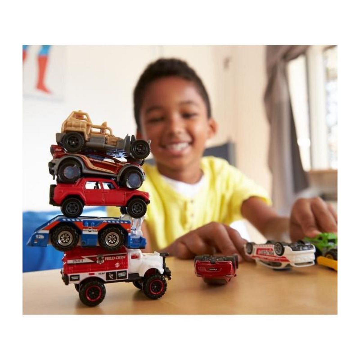 Matchbox MATCHBOX Coffret de 9 petites voitures modeles aleatoires - 3 ans et +