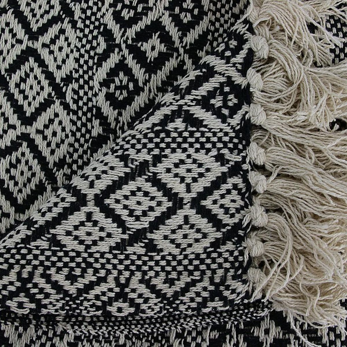 The Home Deco Factory Plaid ethnique frange motif carreaux 120x150cm