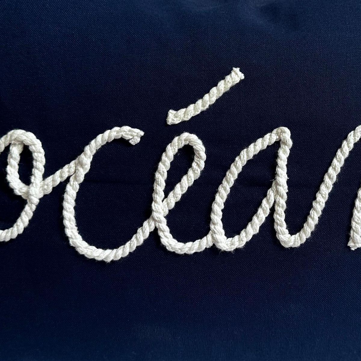 SOLEIL D'OCRE Coussin en coton 32x50 cm ESPRIT MARIN, par Soleil d'Ocre