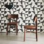 Voir la diapositive 2 : SWEEEK Lot de 2 chaises bois d'hévéa et assise simili cuir marron. vintage. L 43.5 x P 48 x H 81cm
