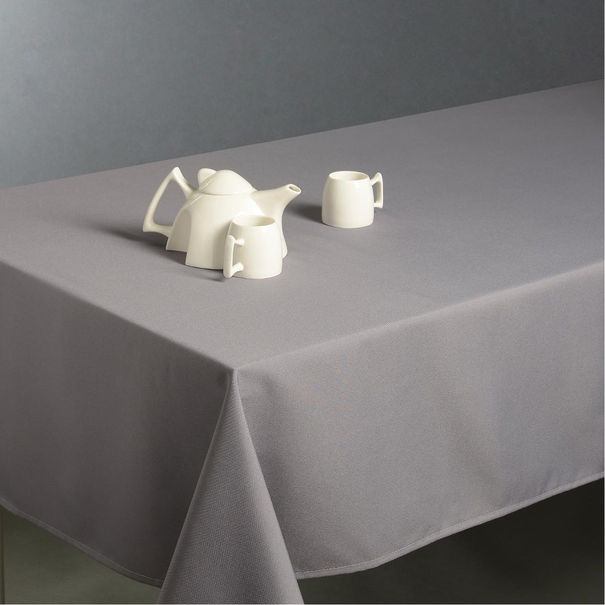 Voir la diapositive 4 : ATMOSPHERA Nappe antitache  unie  150x300cm gris