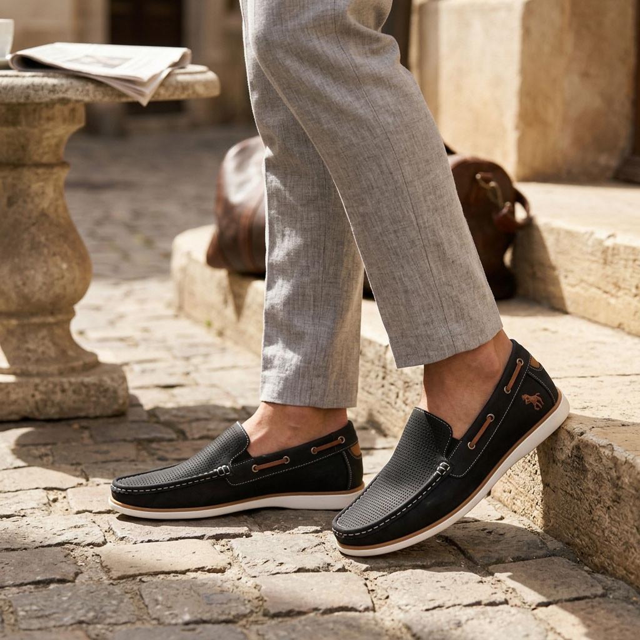 Voir la diapositive 2 : OZABI OZABI Mocassins homme respirants perforés confort été 39-45