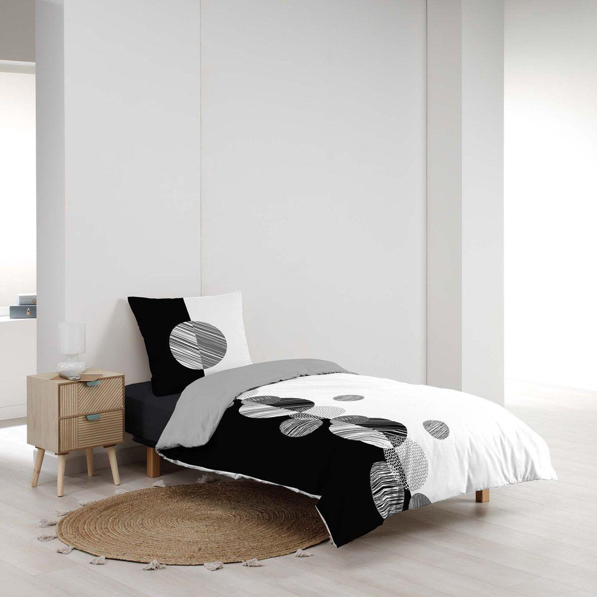 Voir la diapositive 2 : Douceur d'Intérieur Parure de Lit 2 Pièces  Stormi  140x200cm Noir
