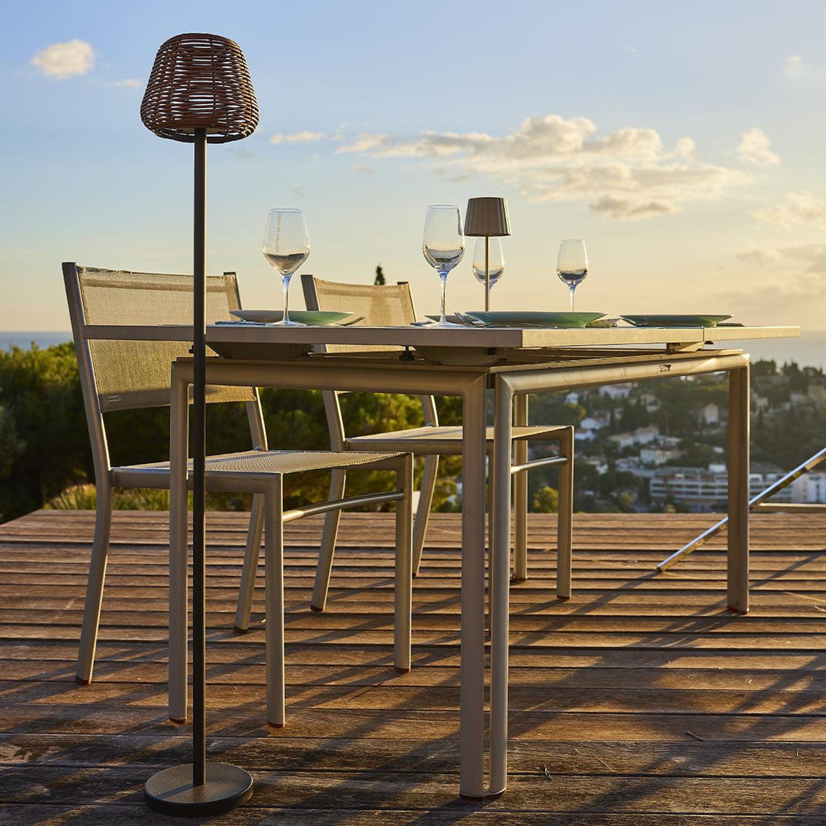 Lumisky Lampadaire nomade BOHEME TALL Beige Poly rotin H120CM