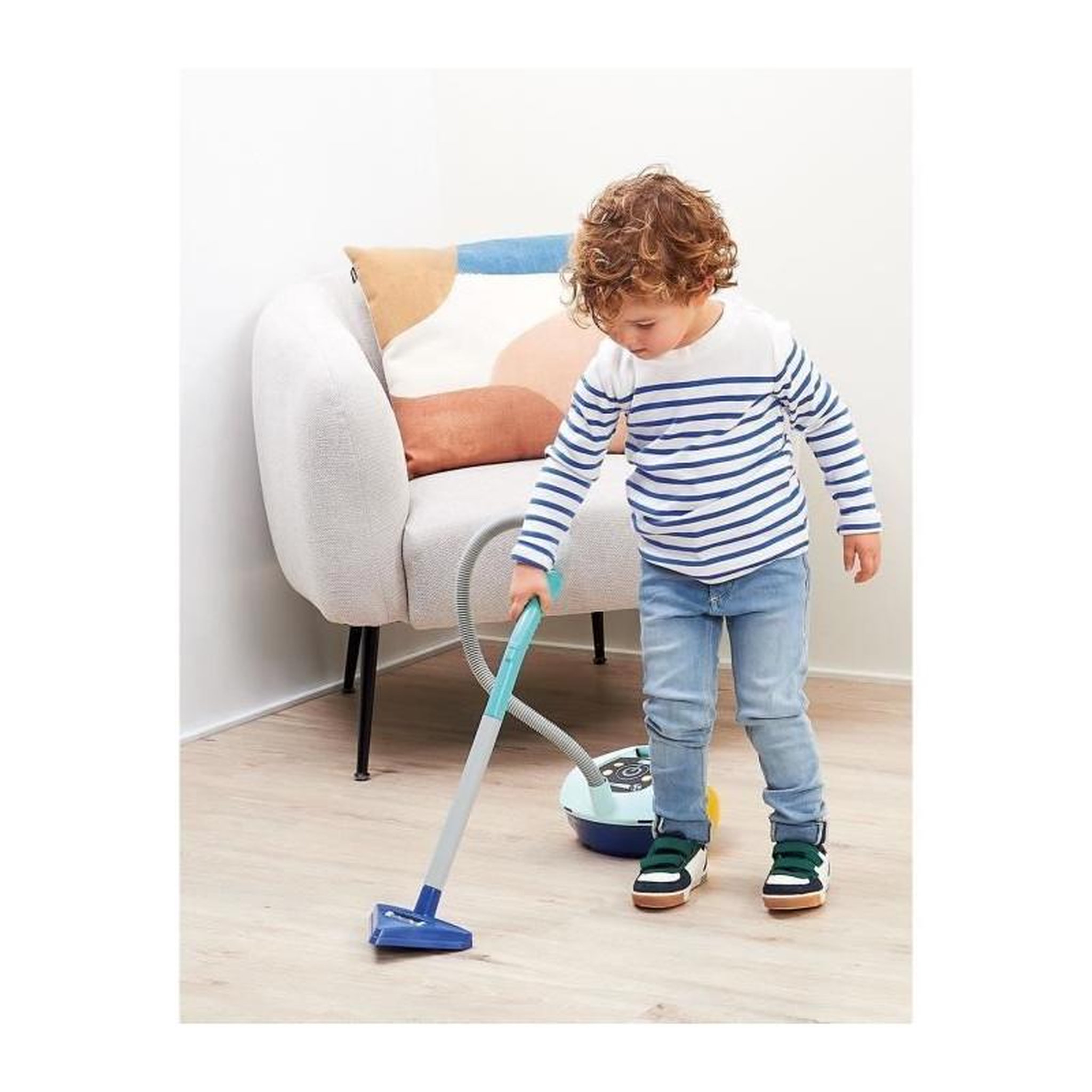 Voir la diapositive 2 : Ecoiffier Chariot ménage + aspirateur - ECOIFFIER - 2774 - Faire le ménage devien un plaisir