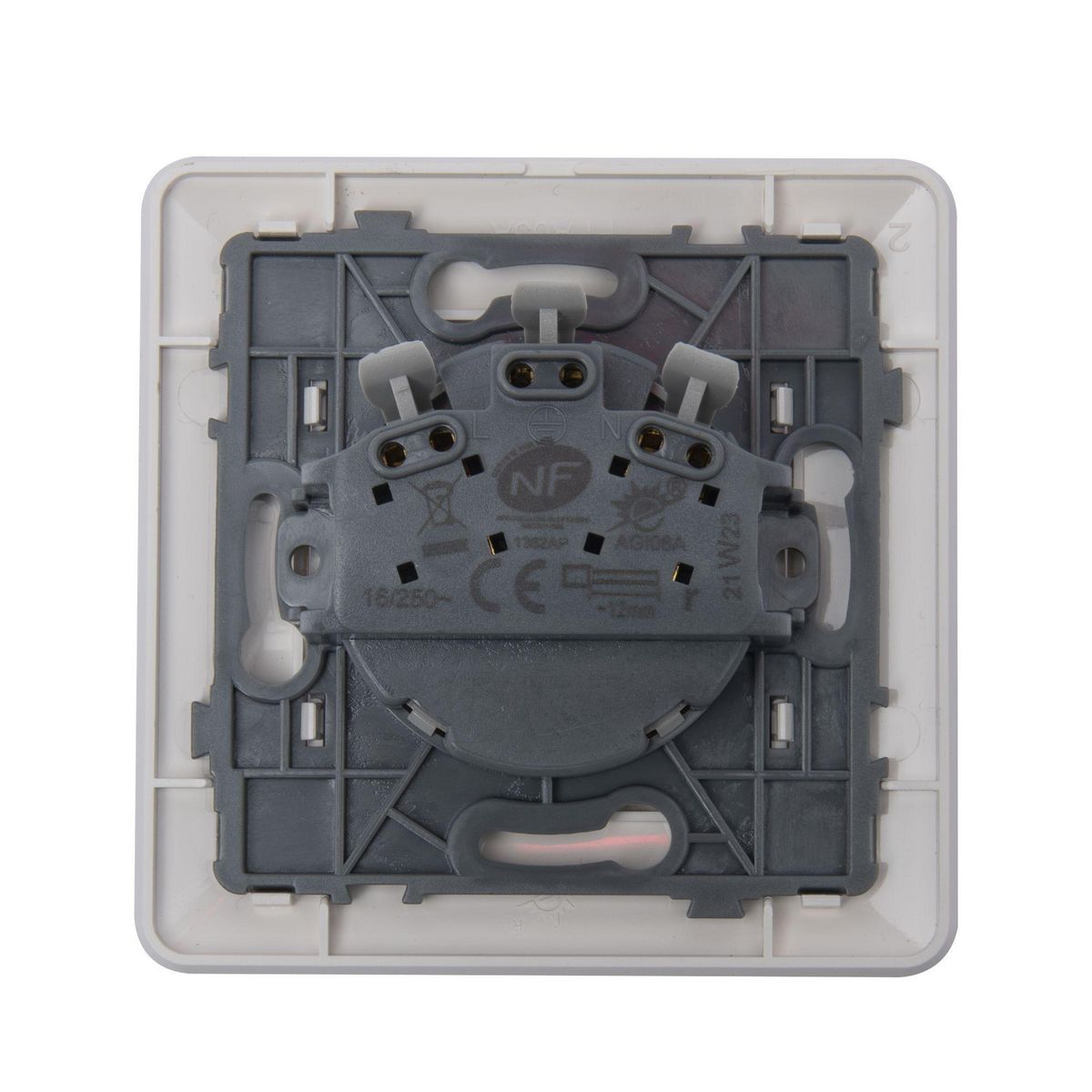 ZENITECH Prise 2 pôles + Terre 16A simple Blanc - Artezo