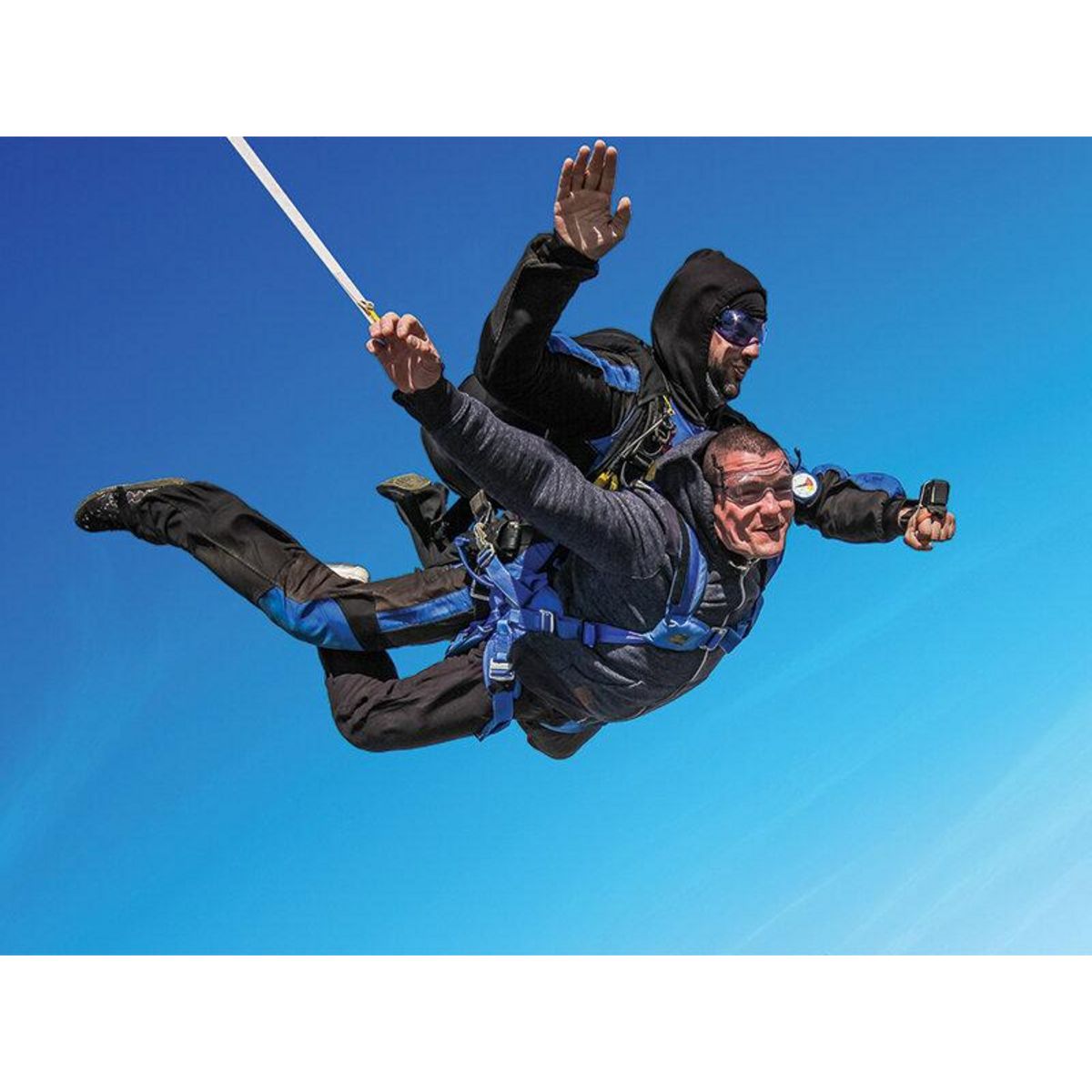 Smartbox Saut en parachute en tandem près de Dijon - Coffret Cadeau Sport & Aventure