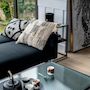 Voir la diapositive 3 : ATMOSPHERA Coussin Déco 3D  Nœud  45x45cm Noir & Blanc