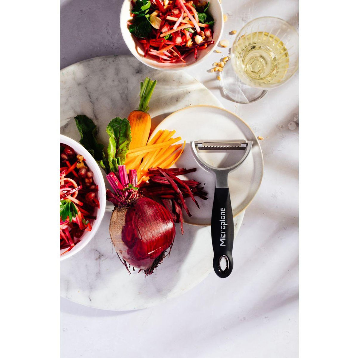 MICROPLANE Eplucheur Profesional Y Julienne Black