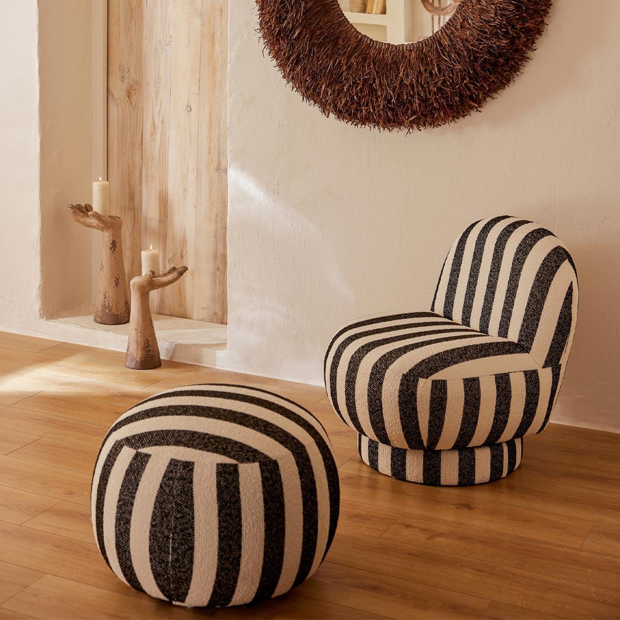 Voir la diapositive 4 : J-LINE Lot de 2 mains déco extérieure  antik  50cm beige
