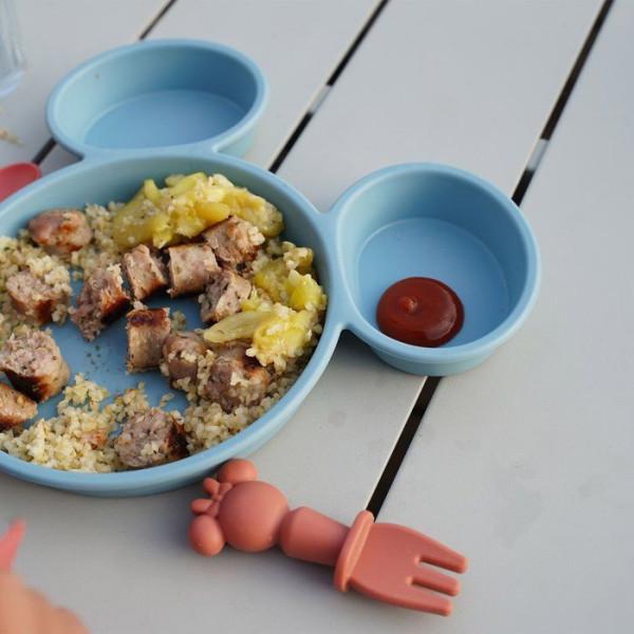 Voir la diapositive 3 : THERMOBABY ASSIETTE SILHOUETTE TETE DE MICKEY