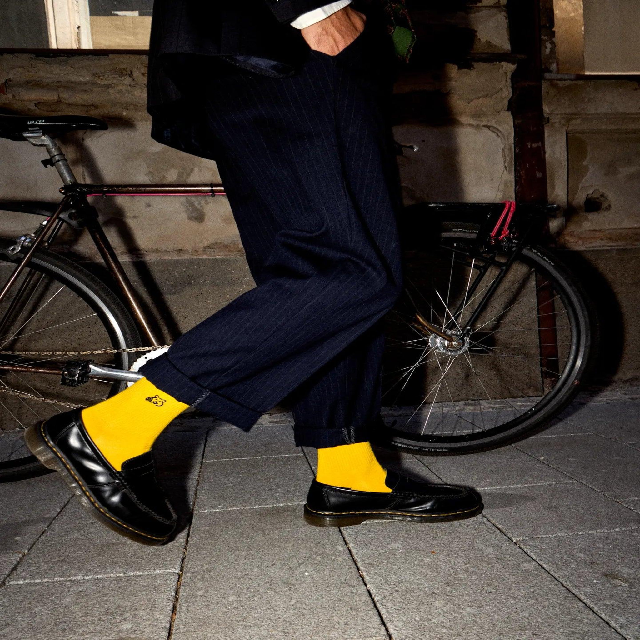 Voir la diapositive 3 : DEDOLES Chaussettes côtelées cyclisme jaune