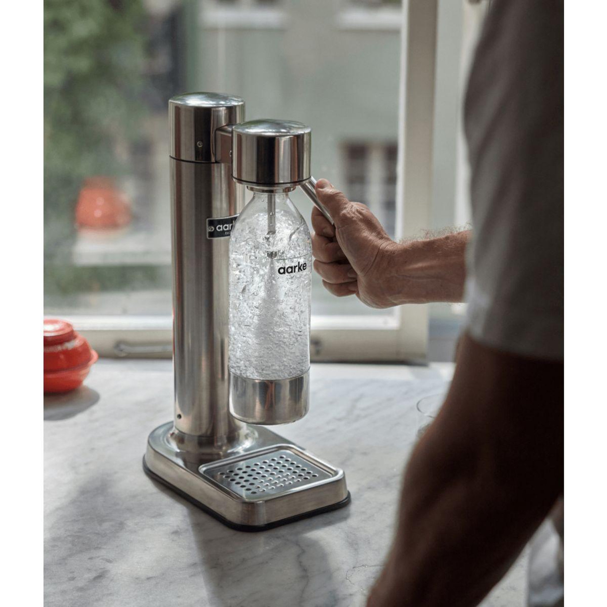 Voir la diapositive 3 : AARKE Machine à soda et eau gazeuse Aarke PET Bottle