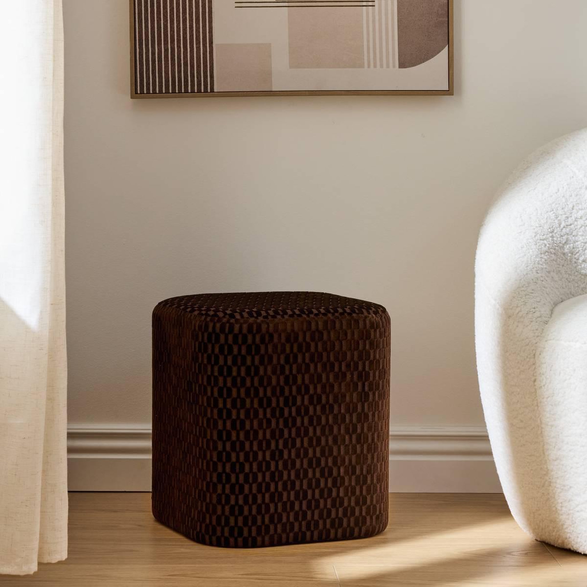 Voir la diapositive 4 : ATMOSPHERA Pouf en Velours  Selia  38cm Marron Tonka