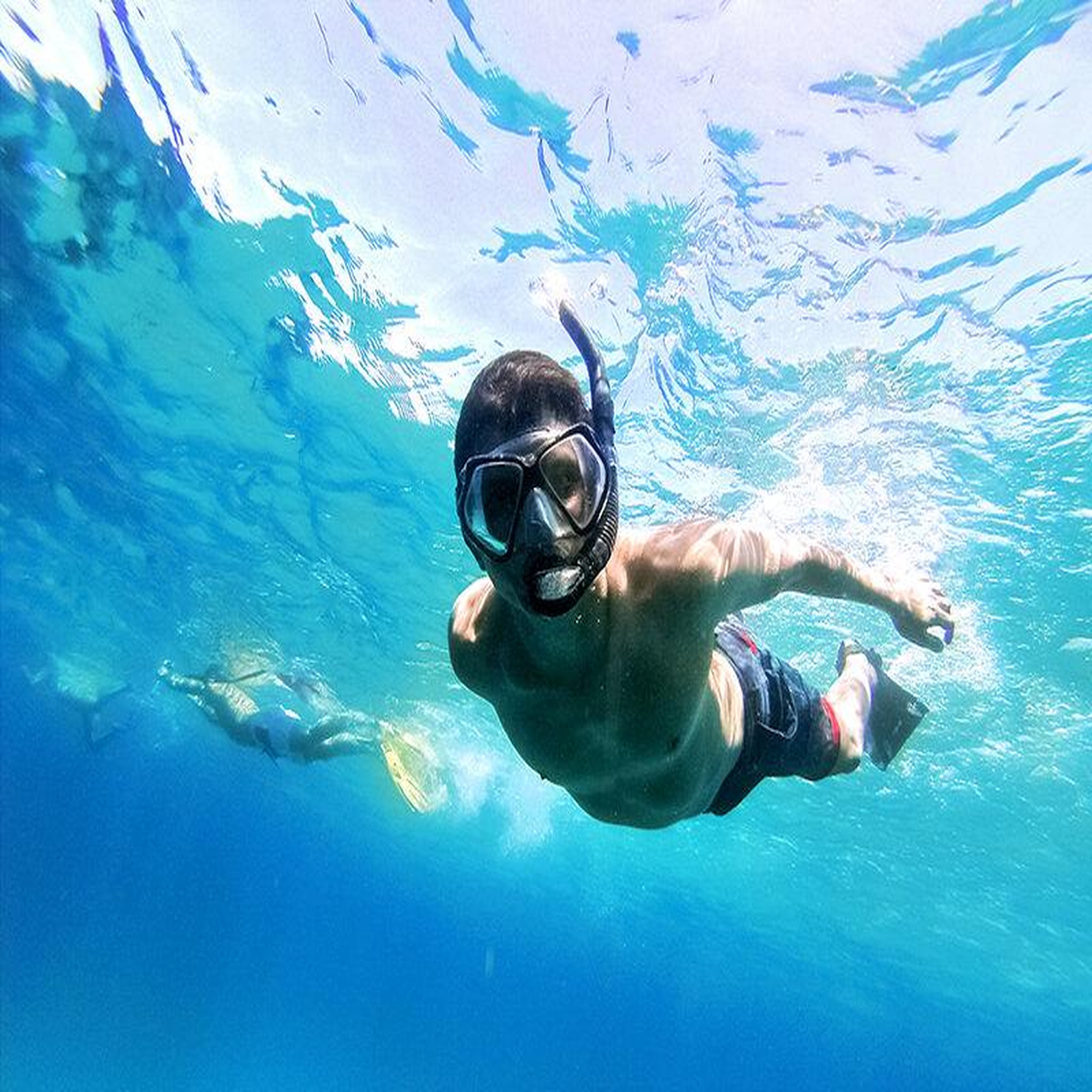 Voir la diapositive 2 : Smartbox Snorkeling : 4h d'activité avec collations pour 4 à marseille - coffret cadeau sport & aventure